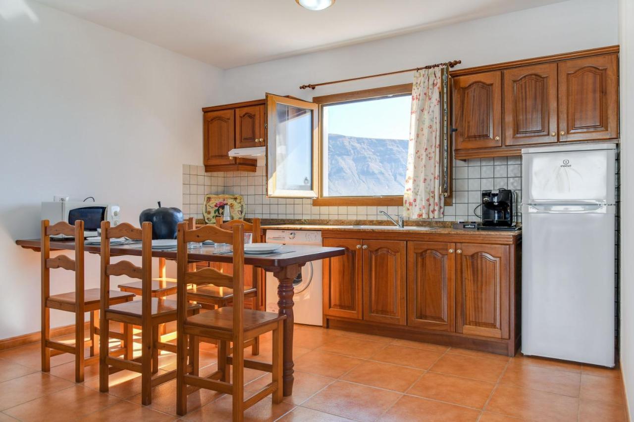 Apartamentos Flor Tres Caleta de Sebo Bagian luar foto